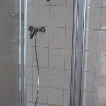 Zum Goldenen Roessl Ξενοδοχείο 3*