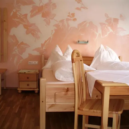 Zum Goldenen Roessl Sachsenburg