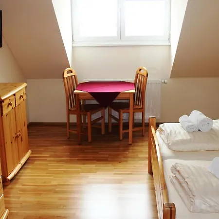 Zum Goldenen Roessl Sachsenburg