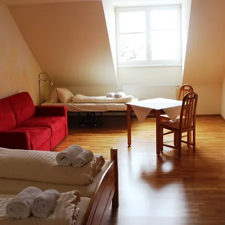 Hotel Zum Goldenen Roessl Sachsenburg